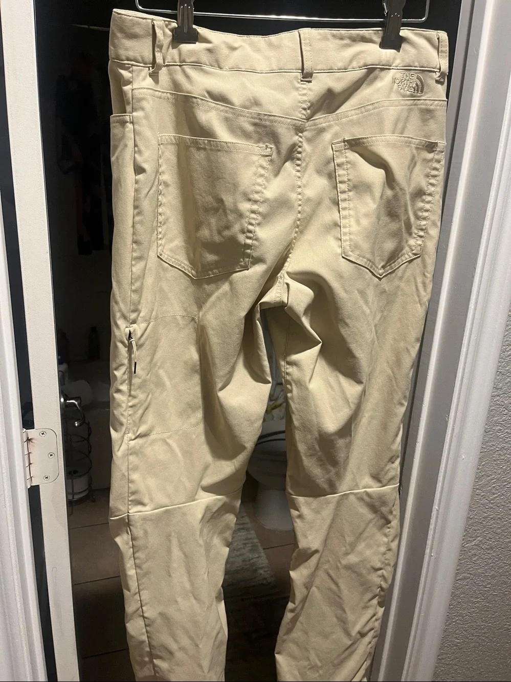 2 pr The North Face Men's Black Active Jogger Pants Khaki/Black
